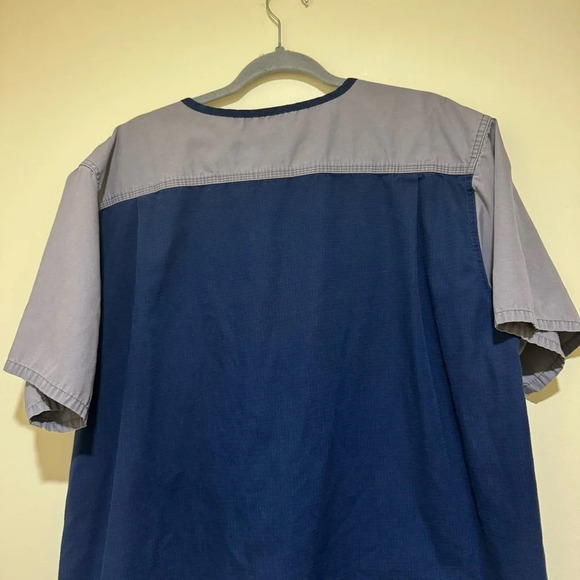 Men’s Carhartt Brand Short Sleeve Blue and Grey Scrub Work Baggy Top Size L - Picture 12 of 13